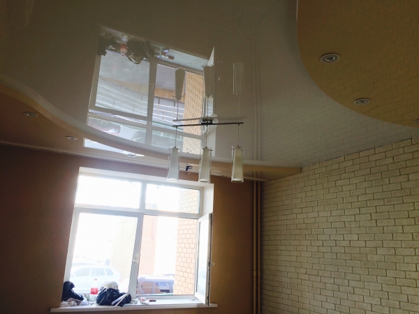 Меняем старый потолок на новый!